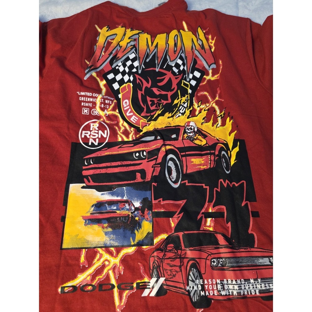 Dodge SRT Limited Edition Reason Demon Men Racer Skeleton Fire Red Graphic Tee M